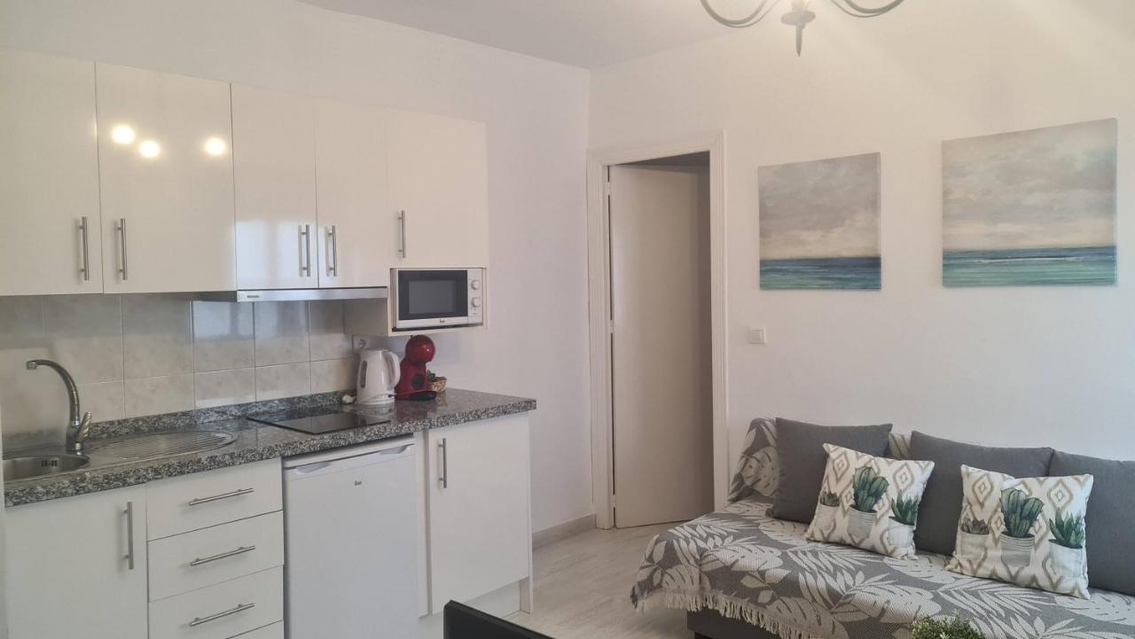 Apartamentos El Barrio Nerja Exterior photo