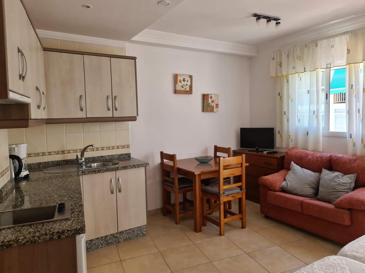 Apartamentos El Barrio Nerja Exterior photo