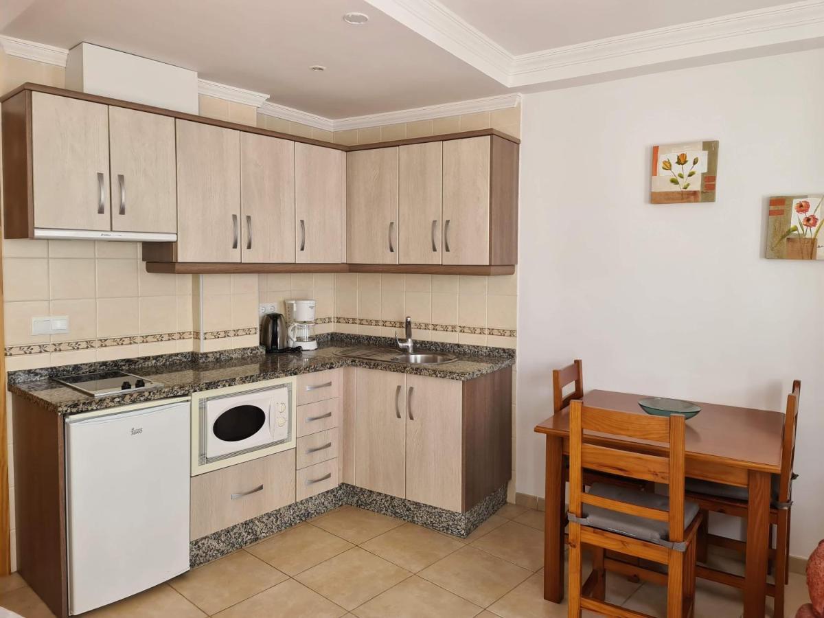 Apartamentos El Barrio Nerja Exterior photo