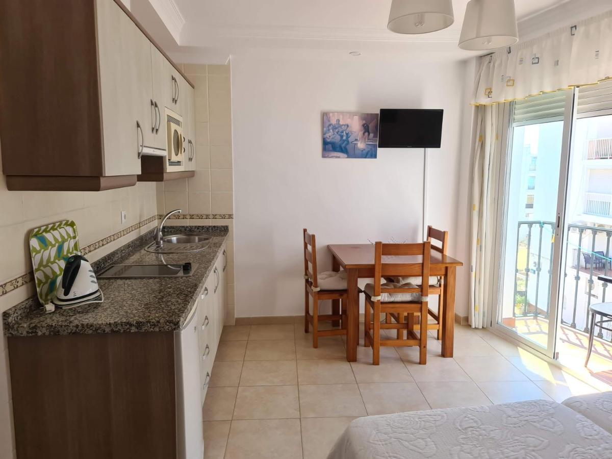 Apartamentos El Barrio Nerja Exterior photo